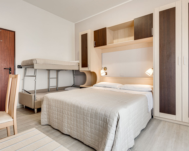 media.Slide_Camere_3Hotel_Abarth_Cesenatico