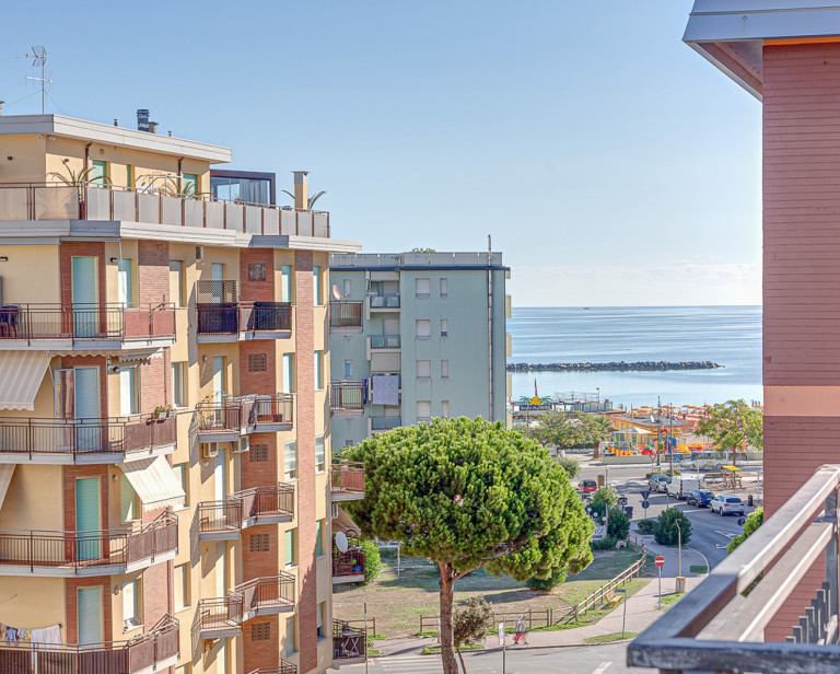 media.Slide_Esterno_4Hotel_Abarth_Cesenatico