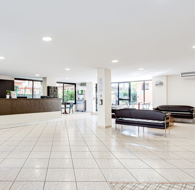 media.Slide_Hall_1Hotel_Abarth_Cesenatico