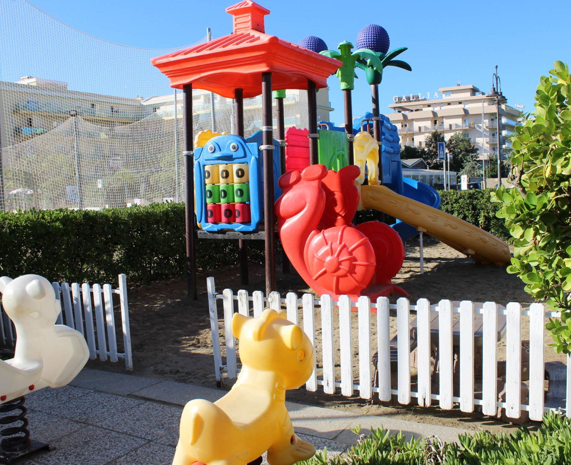 media.Slide_Spiaggia_5Hotel_Abarth_Cesenatico
